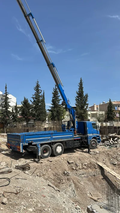 2017 AKKAR 13,5 TON MOBİL VİNÇ